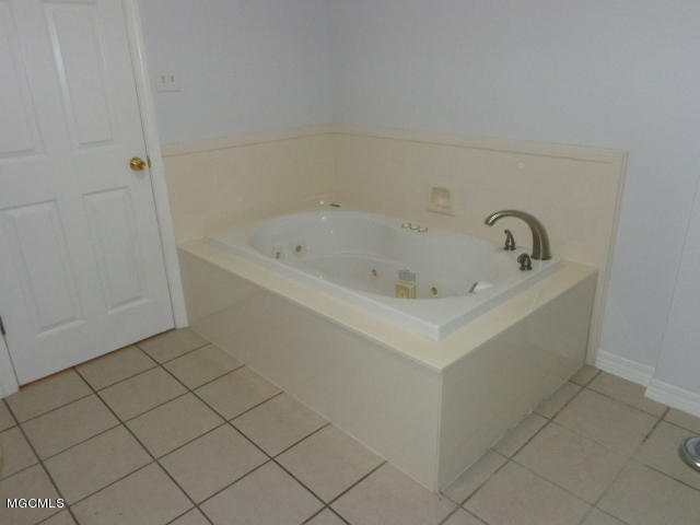 828 Tegarden Road Gulfport, MS 39507 - Photo 17 of 27 020