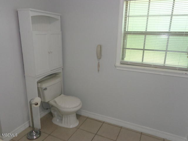828 Tegarden Road Gulfport, MS 39507 - Photo 18 of 27 021