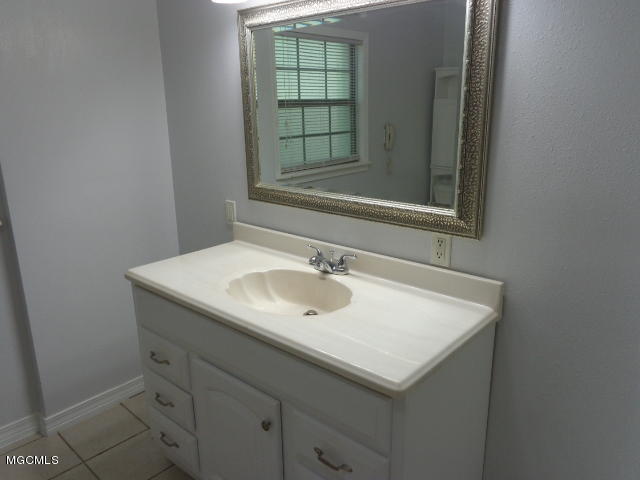 828 Tegarden Road Gulfport, MS 39507 - Photo 21 of 27 024