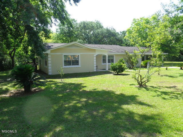 828 Tegarden Road Gulfport, MS 39507 - Photo 3 of 27 003
