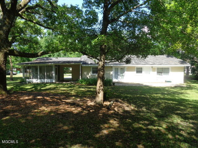 828 Tegarden Road Gulfport, MS 39507 - Photo 6 of 27 006