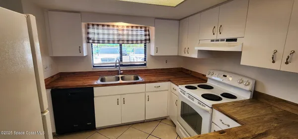 $1,400 | 100 Canebreakers Drive, Unit 103, Cocoa, FL 32927