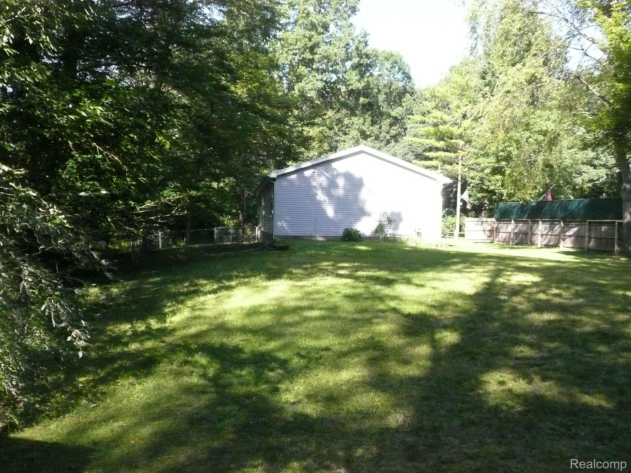 Large back Yard