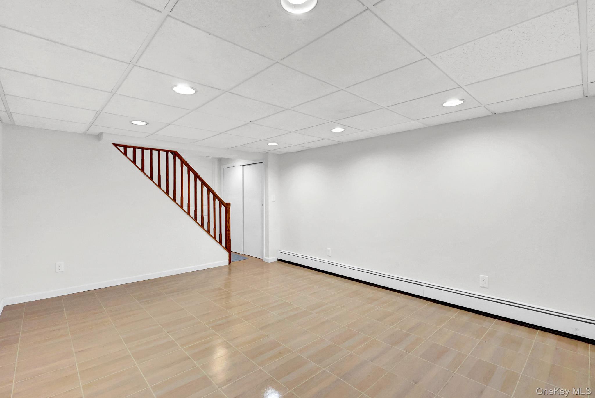 653 Meadow Road Smithtown, NY 11787 - Photo 14 of 34 Gallery Image 14