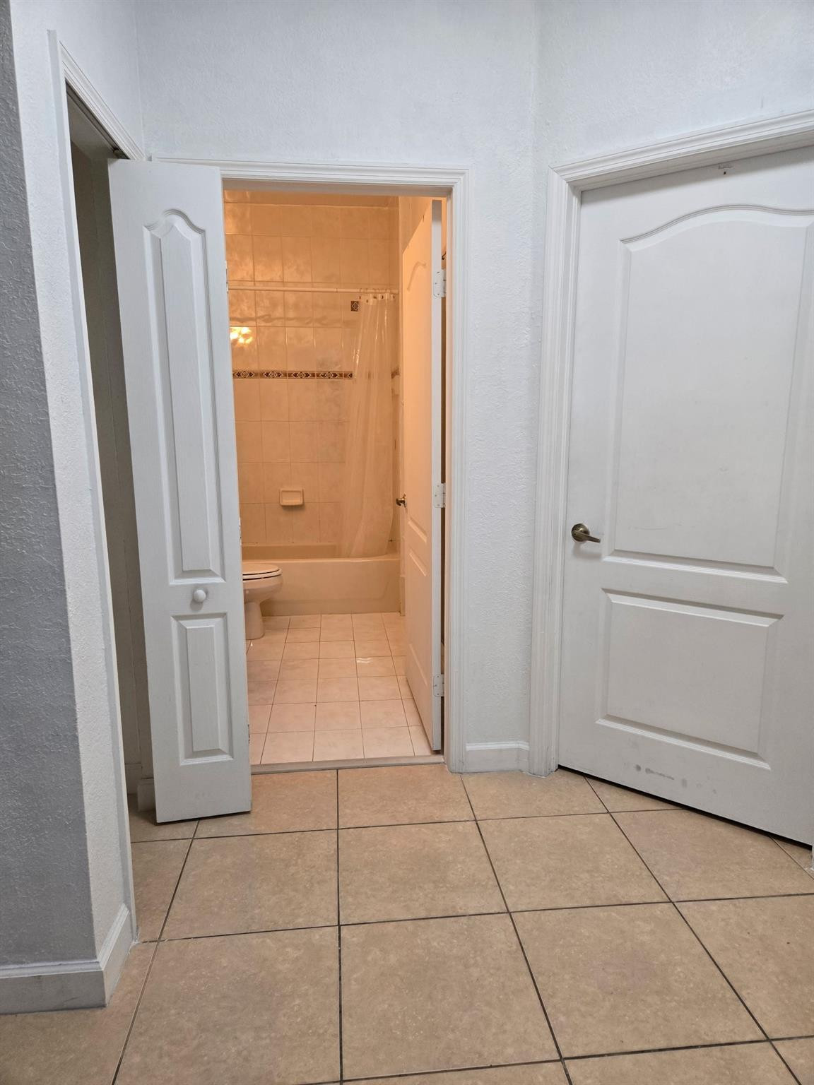 7060 Northwest 177th Street, Unit 103 Hialeah, FL 33015 - Photo 29 of 33 Photo 29
