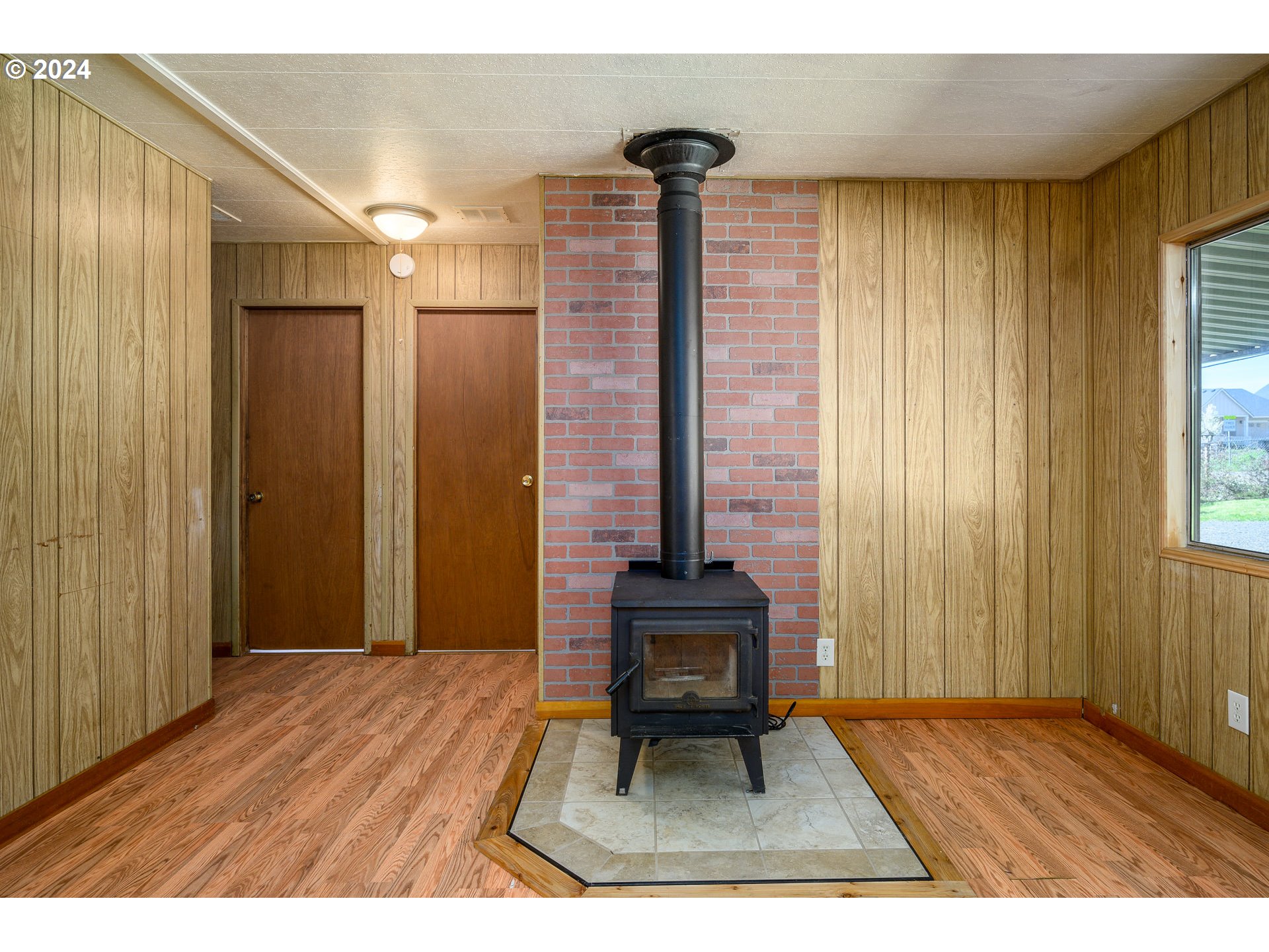 411 Southeast Rice Lane Amity, OR 97101 - Photo 6 of 38