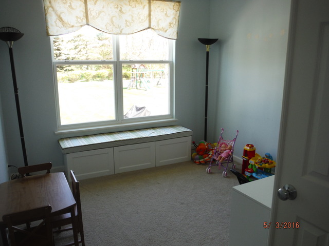 444 Reston Lane Gilberts, IL 60136 - Photo 11 of 25 a room with toys and a window