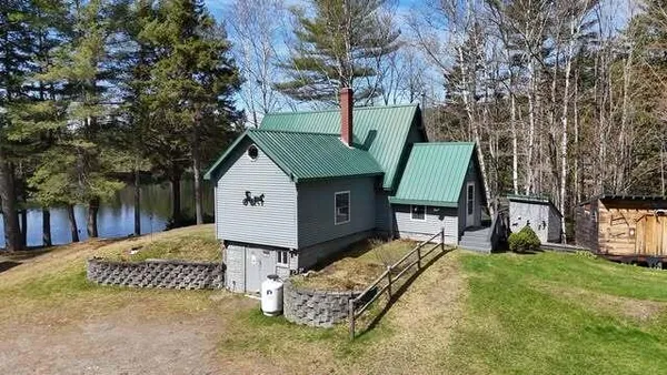 $389,900 | 15 Hamlin Loop, Harmony, ME 04942