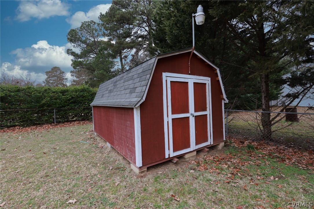 1542 Laurens Road Gloucester Point, VA 23062 - Photo 36 of 47 Gallery Image 36