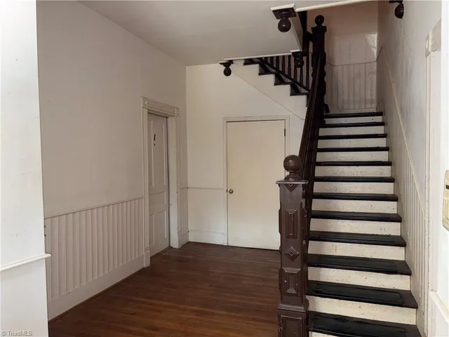 $725 | 603 5th Avenue, Greensboro, NC 27405