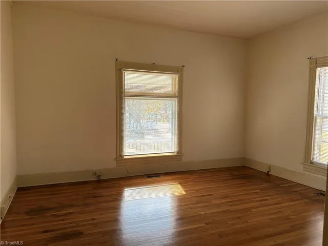 $725 | 603 5th Avenue, Greensboro, NC 27405