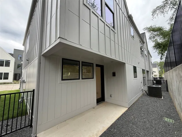 $4,200 | 1941 Sawdust Road, Unit 167, The Woodlands, TX 77380