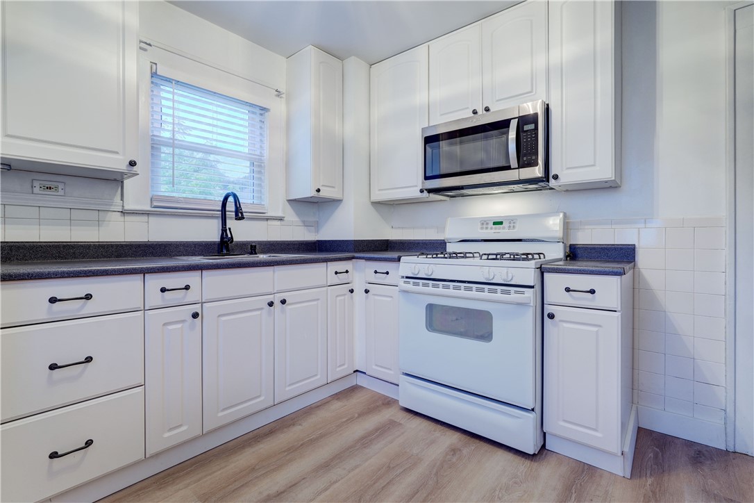 27 Winston Place Rochester, NY 14607 - Photo 14 of 30