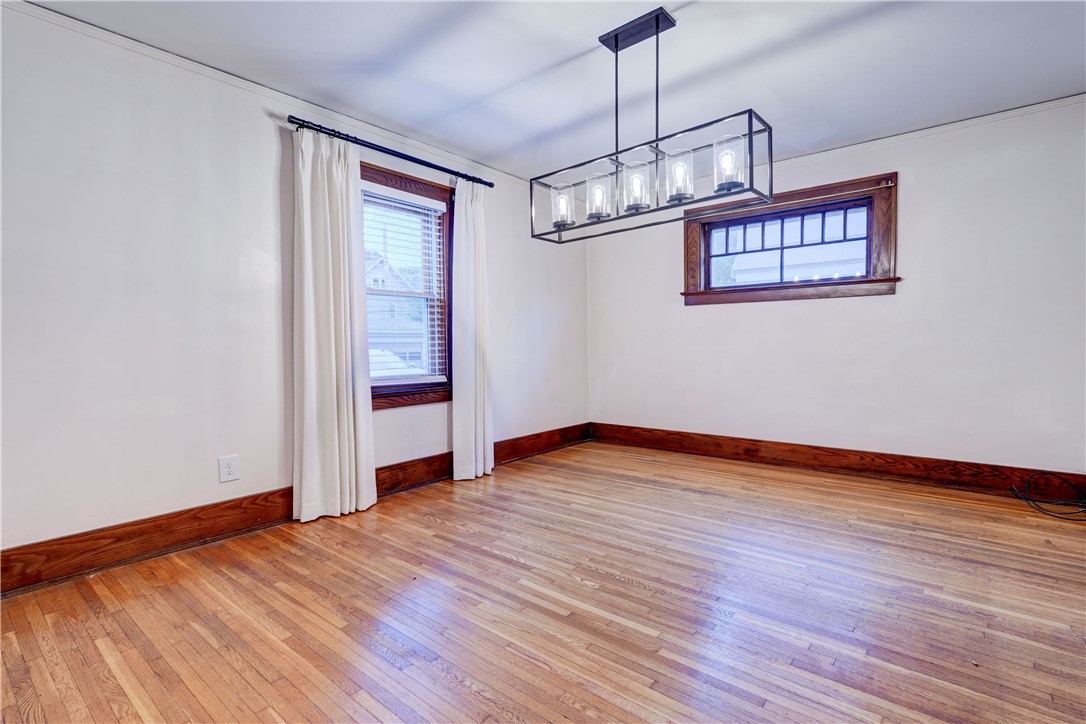 27 Winston Place Rochester, NY 14607 - Photo 10 of 30