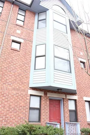 $3,000 | 54 Edgewood Avenue, Unit 54, New Haven, CT 06511