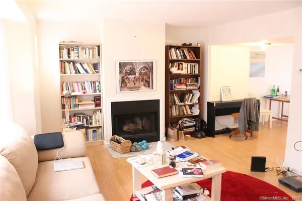 $3,000 | 54 Edgewood Avenue, Unit 54, New Haven, CT 06511
