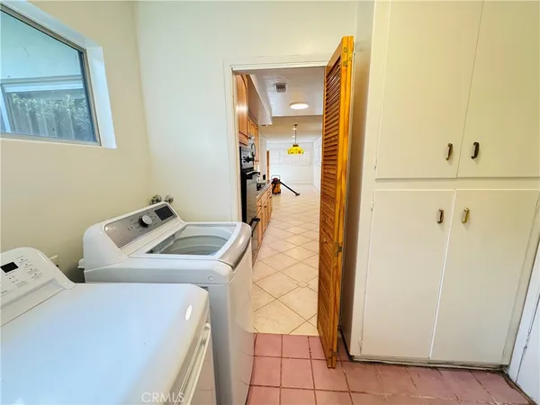 $5,500 | 12538 Collins Street, Valley Village, CA 91607