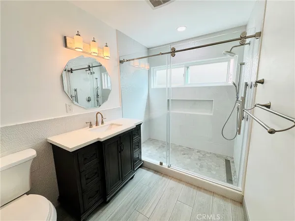 $5,500 | 12538 Collins Street, Valley Village, CA 91607