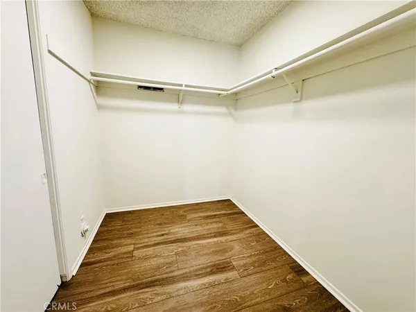 $5,500 | 12538 Collins Street, Valley Village, CA 91607