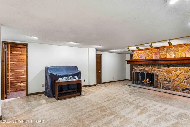 $950,000 | 6760 Bear Creek Boulevard, Wilkes Barre, PA 18702