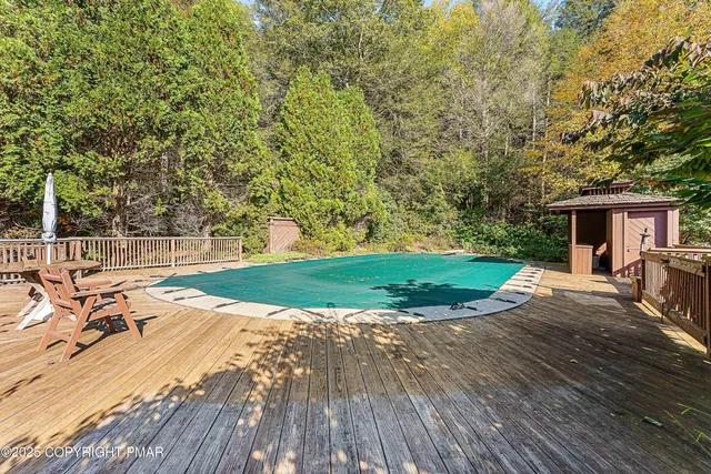 $950,000 | 6760 Bear Creek Boulevard, Wilkes Barre, PA 18702