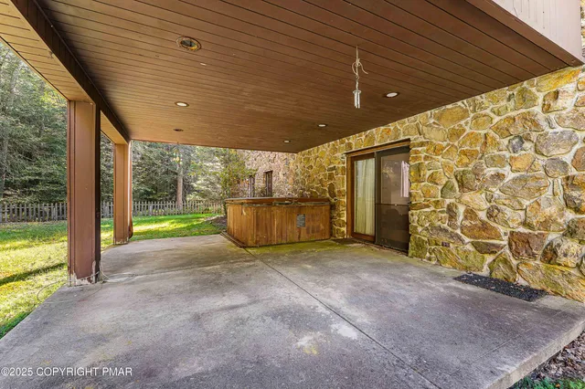 $950,000 | 6760 Bear Creek Boulevard, Wilkes Barre, PA 18702