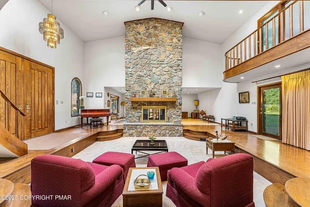 $950,000 | 6760 Bear Creek Boulevard, Wilkes Barre, PA 18702