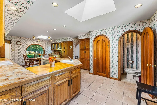 $950,000 | 6760 Bear Creek Boulevard, Wilkes Barre, PA 18702