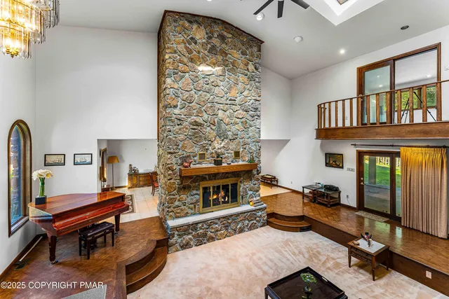 $950,000 | 6760 Bear Creek Boulevard, Wilkes Barre, PA 18702