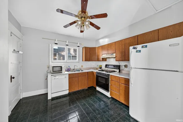 $124,900 | 1530 Virginia Street, South Bend, IN 46613