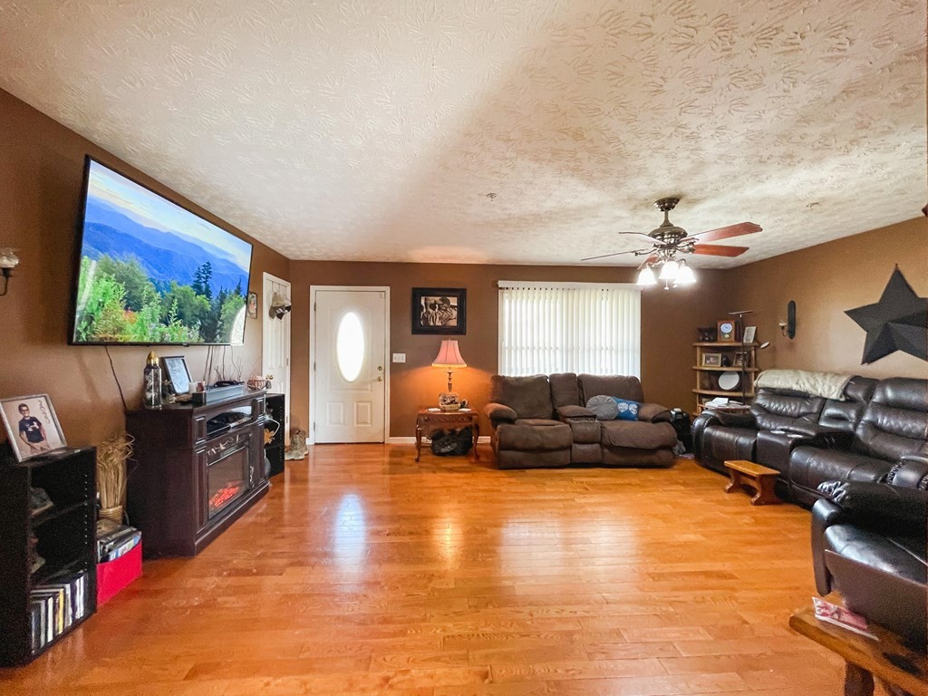 1018 Dawning Road Newport, TN 37821 - Photo 12 of 28 Gallery Image 12