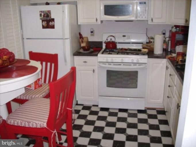2337 Pomeroy Road Southeast Washington, DC 20020 - Photo 6 of 8 Kitchen