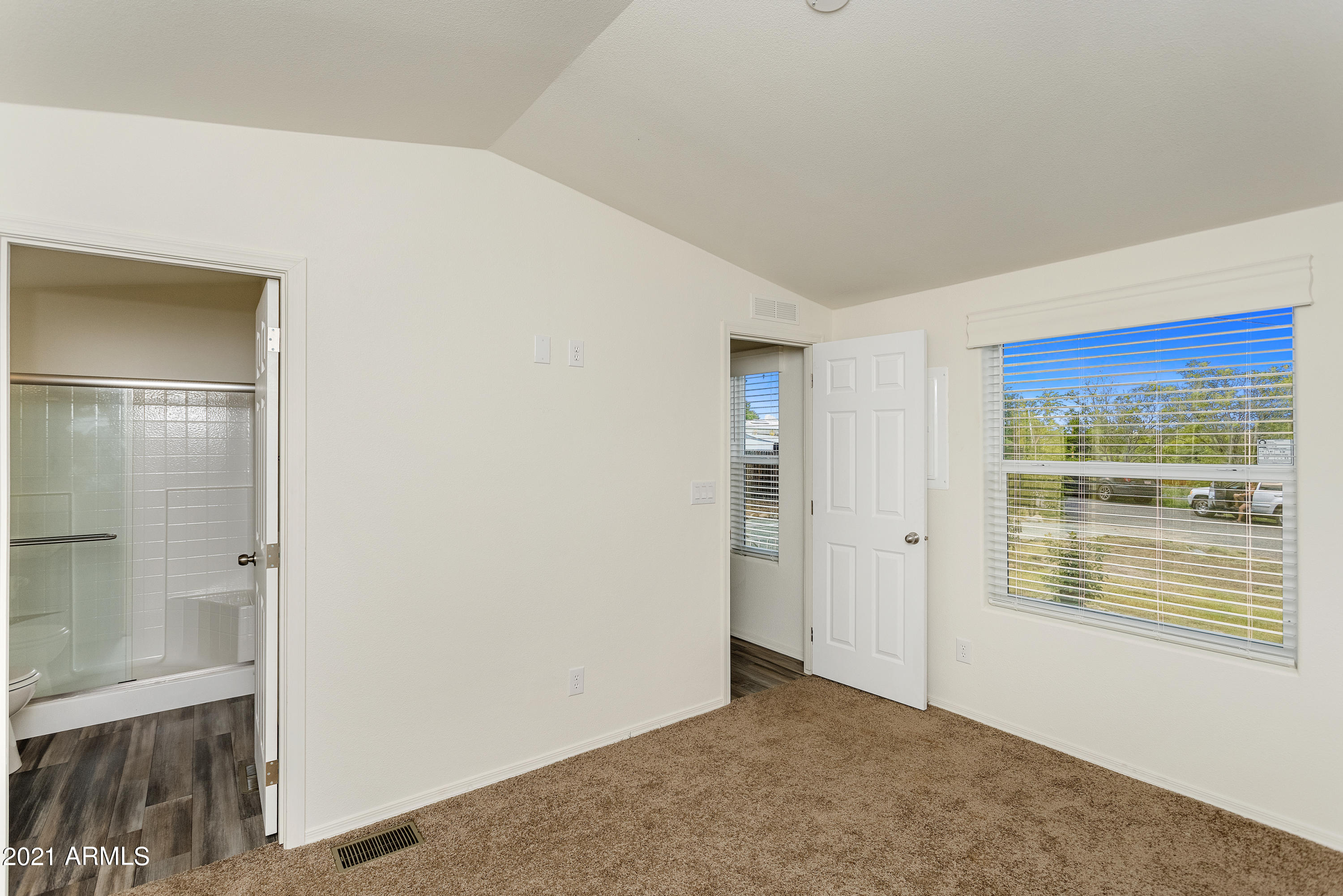 20796 East Antelope Road Mayer, AZ 86333 - Photo 13 of 23 011_Master Bedroom