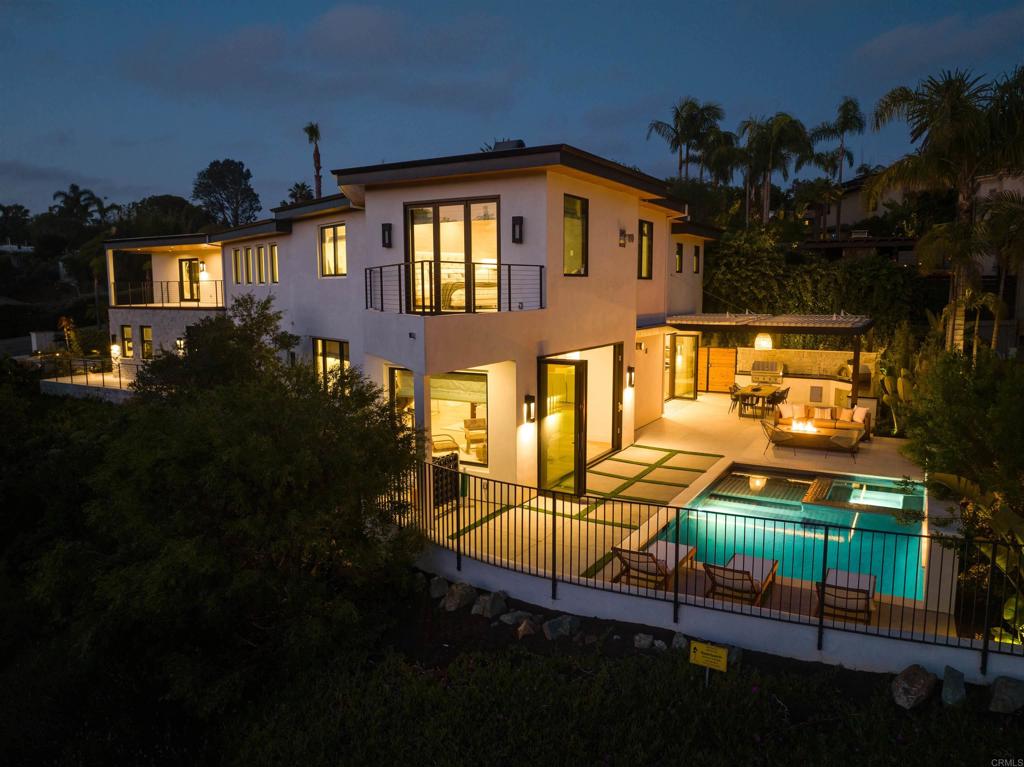 417 Warwick Avenue Cardiff-by-the-Sea, CA 92007 - Photo 1 of 54