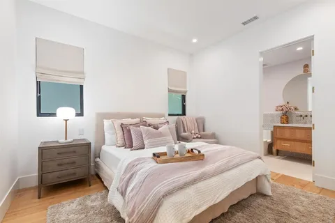 $6,900,000 | 417 Warwick Avenue, Cardiff-by-the-Sea, CA 92007