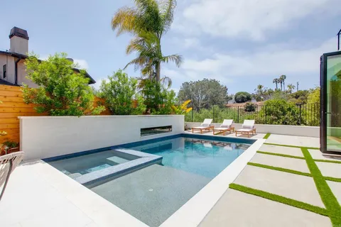 $6,900,000 | 417 Warwick Avenue, Cardiff-by-the-Sea, CA 92007