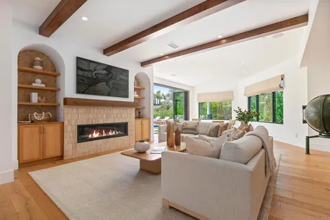 $6,900,000 | 417 Warwick Avenue, Cardiff-by-the-Sea, CA 92007