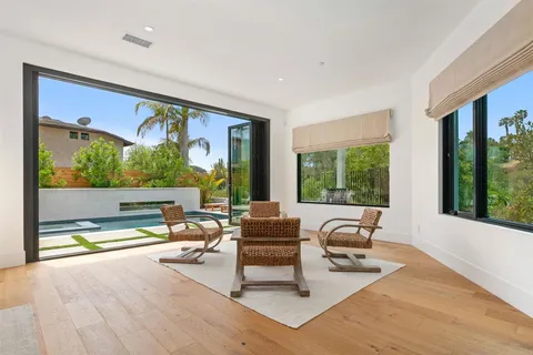 $6,900,000 | 417 Warwick Avenue, Cardiff-by-the-Sea, CA 92007