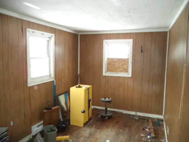 $42,900 | 2263 East Maple Avenue, Burton, MI 48529