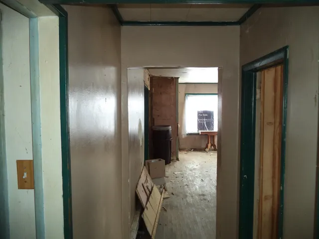 $42,900 | 2263 East Maple Avenue, Burton, MI 48529