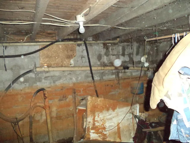 $42,900 | 2263 East Maple Avenue, Burton, MI 48529