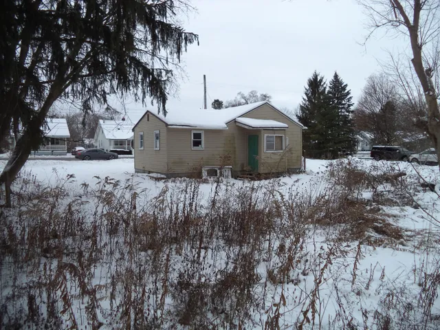 $42,900 | 2263 East Maple Avenue, Burton, MI 48529