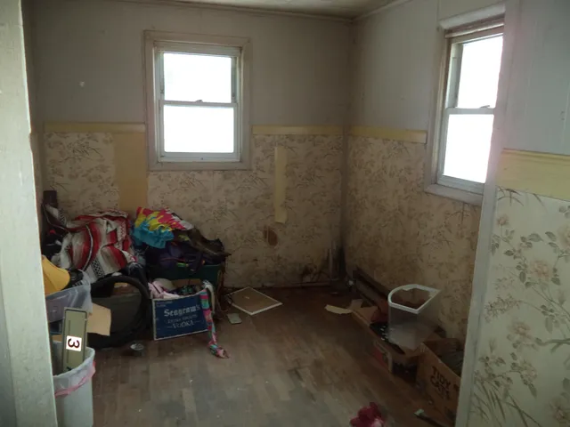 $42,900 | 2263 East Maple Avenue, Burton, MI 48529