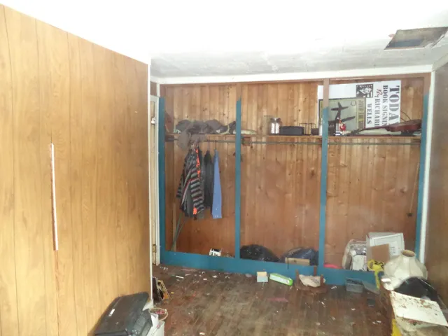 $42,900 | 2263 East Maple Avenue, Burton, MI 48529