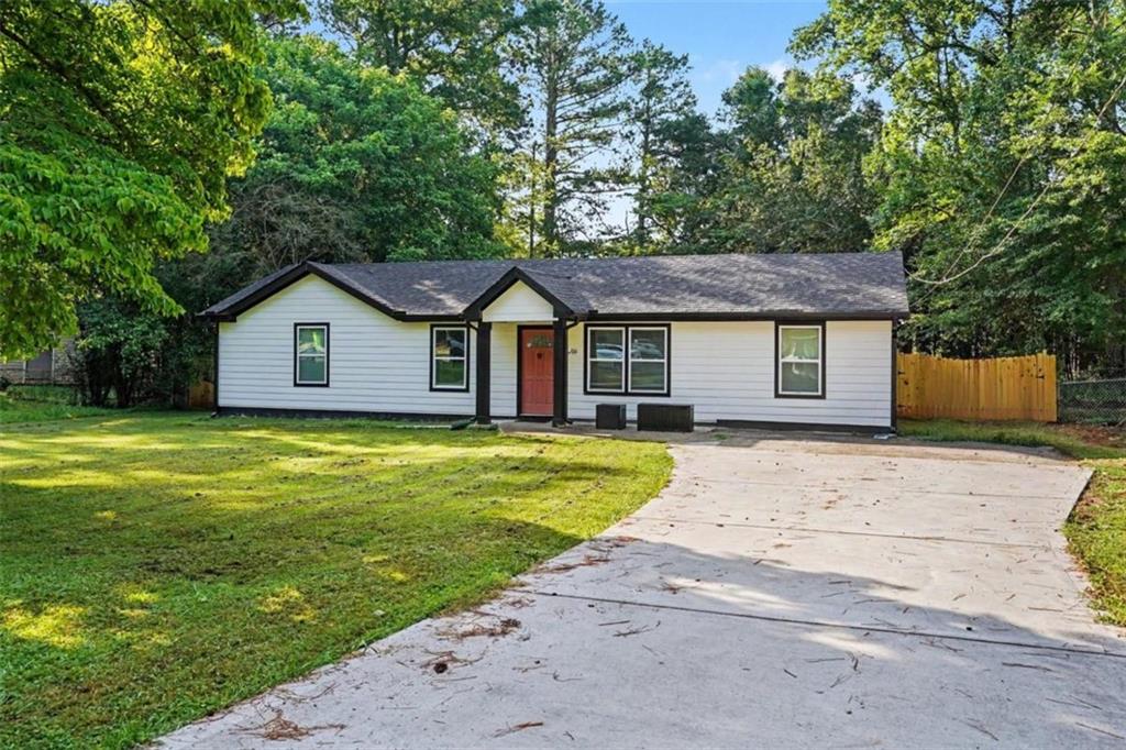166 Kipling Way Riverdale, GA 30274 - Photo 2 of 30