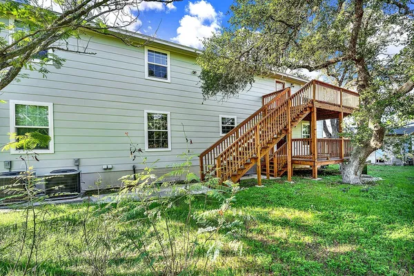 $1,595 | 207 Oakwood Loop, San Marcos, TX 78666