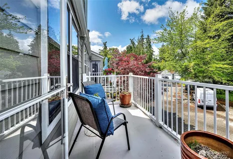$355,000 | 4117 Providence Point Drive Southeast, Unit 1002, Issaquah, WA 98029