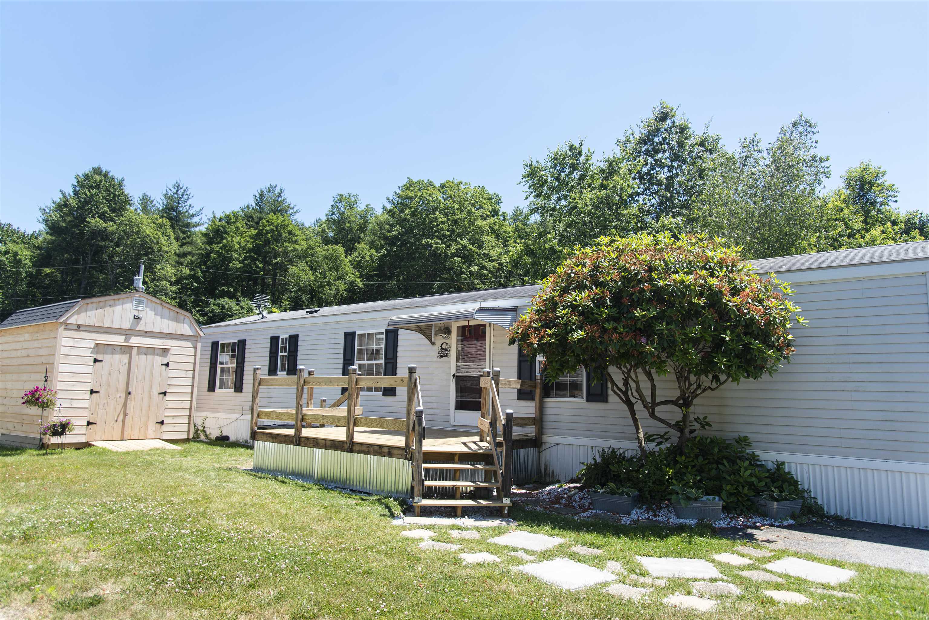 40 Hampton Road, Unit B9 Exeter, NH 03833 - Photo 1 of 23