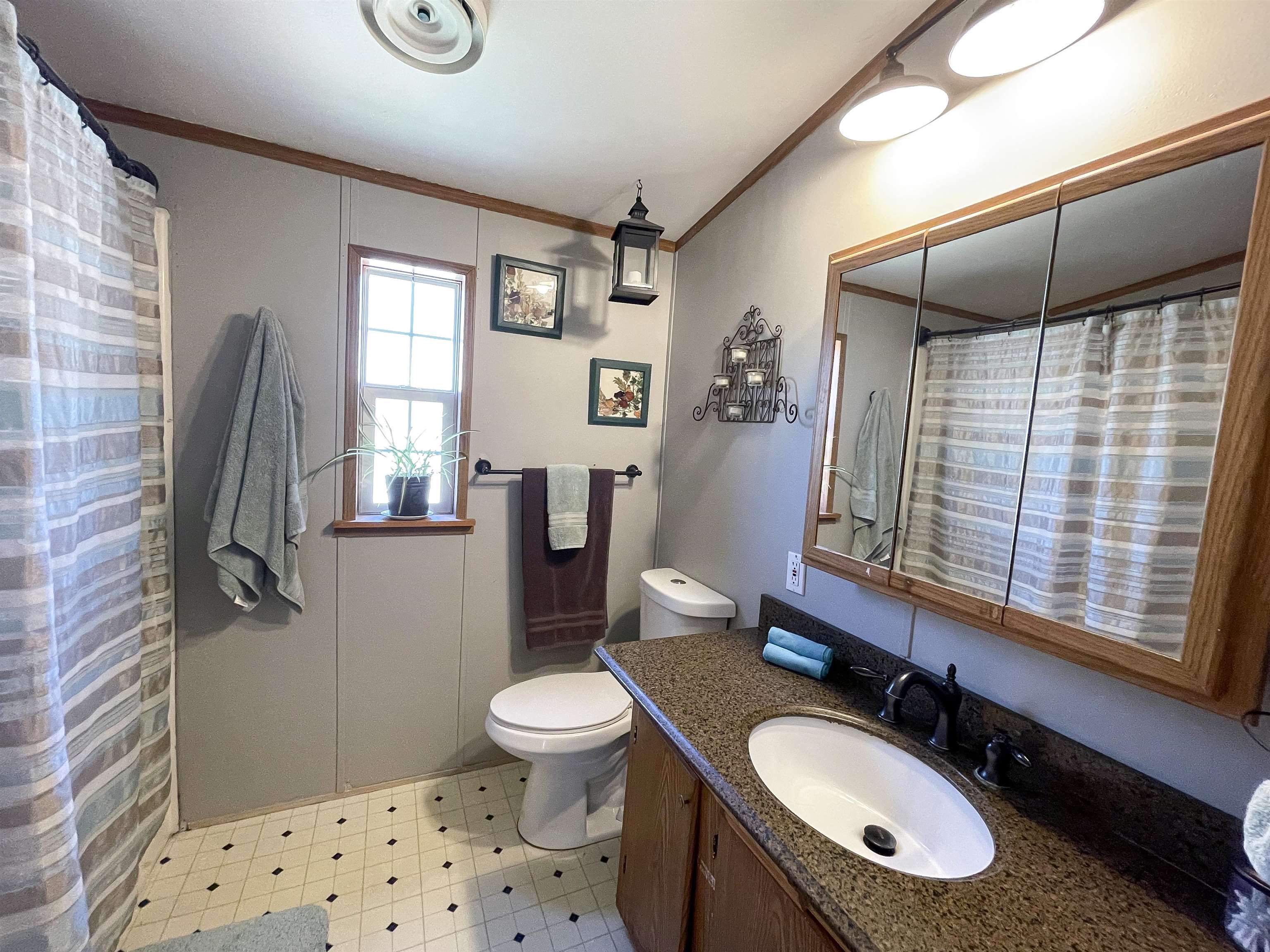 40 Hampton Road, Unit B9 Exeter, NH 03833 - Photo 14 of 23