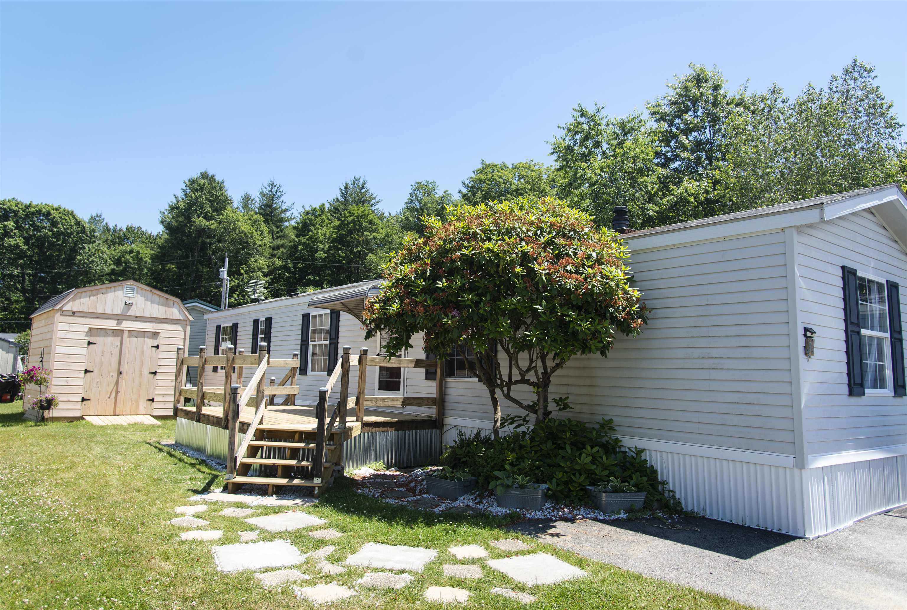 40 Hampton Road, Unit B9 Exeter, NH 03833 - Photo 19 of 23